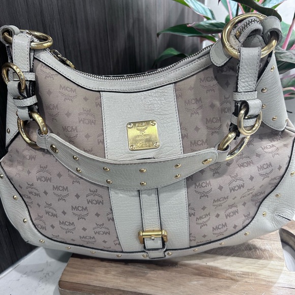 MCM White and Tan Hobo Bag with Monogrammed Design - Picture 1 of 15